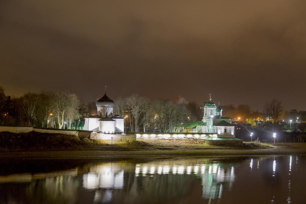 U Pokrovki Guest House Pskov Exteriör bild